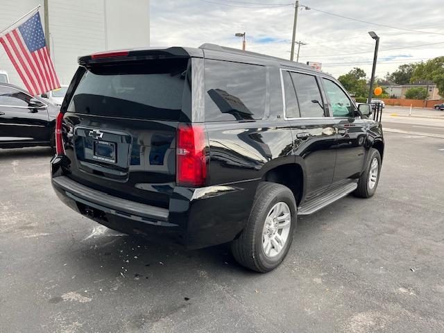 Chevrolet Tahoe - Thumbnail 4