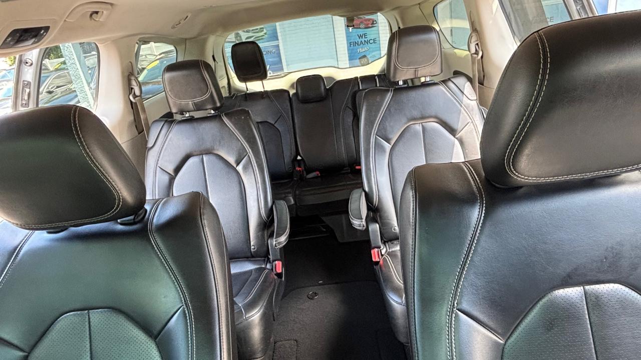 Chrysler Voyager - Thumbnail 9