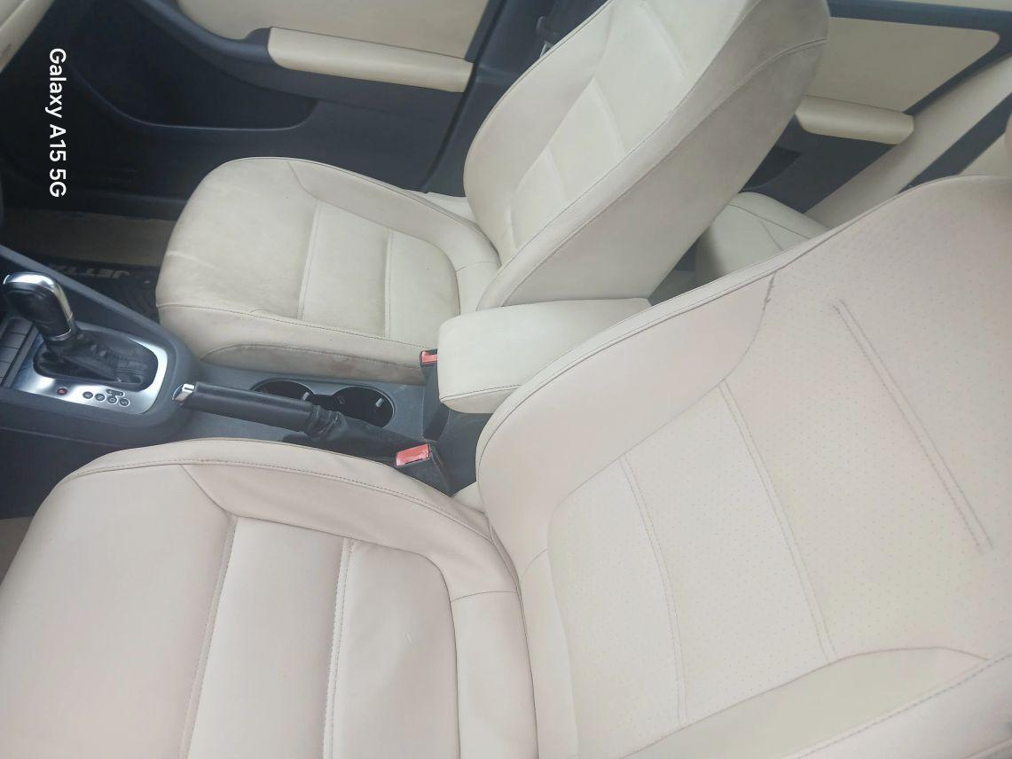 Volkswagen Jetta - Thumbnail 8