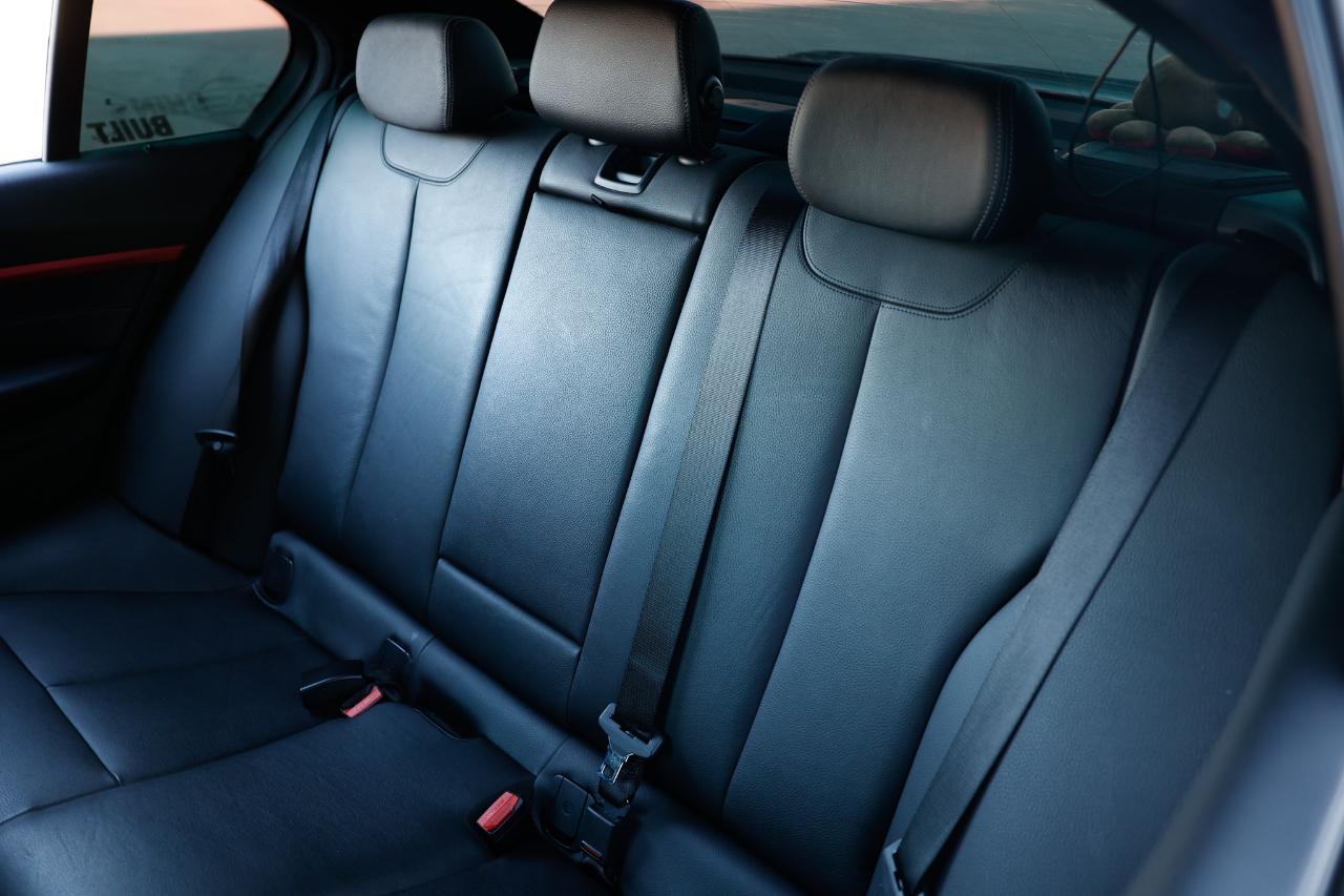 BMW 3-Series340I Luxury Line 4Dr Sedan - Thumbnail 10