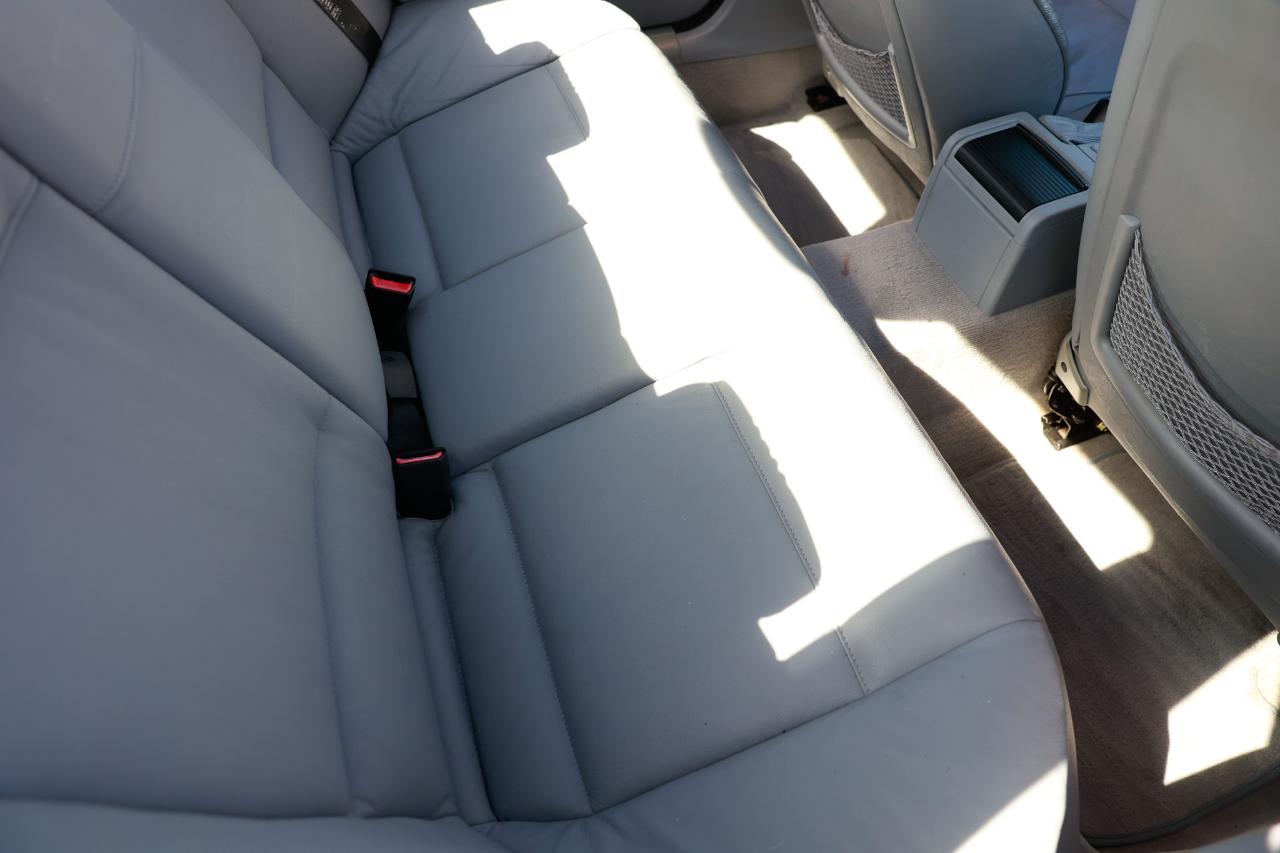 BMW 323I4Dr Sedan - Thumbnail 12