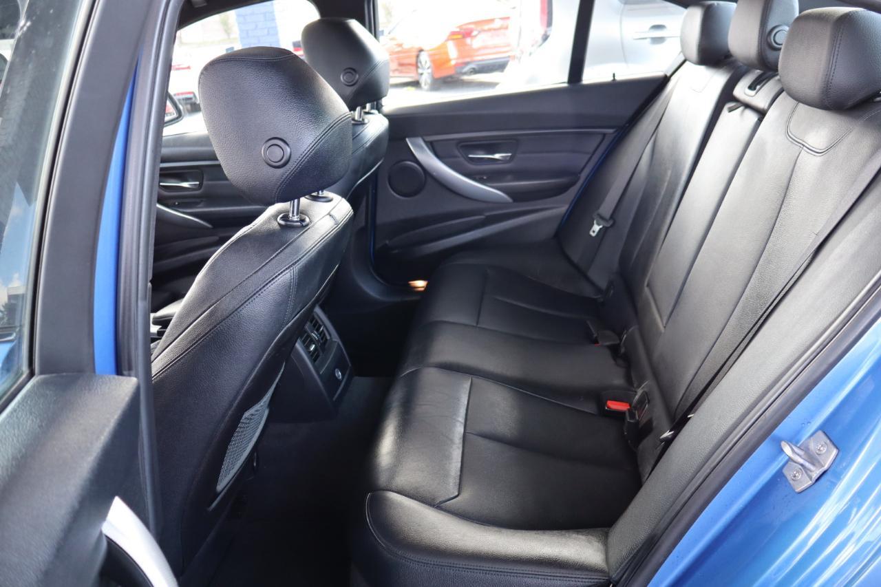 BMW 3 Series4Dr Sdn 335I Rwd - Thumbnail 16