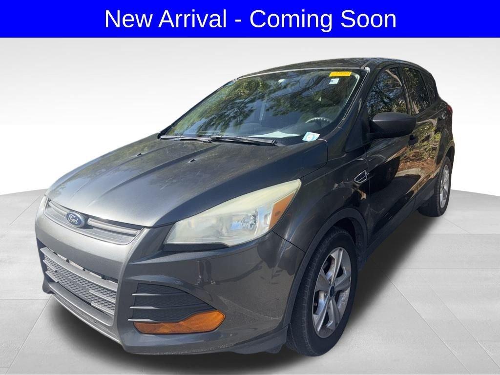 Ford Escape S - Thumbnail 2