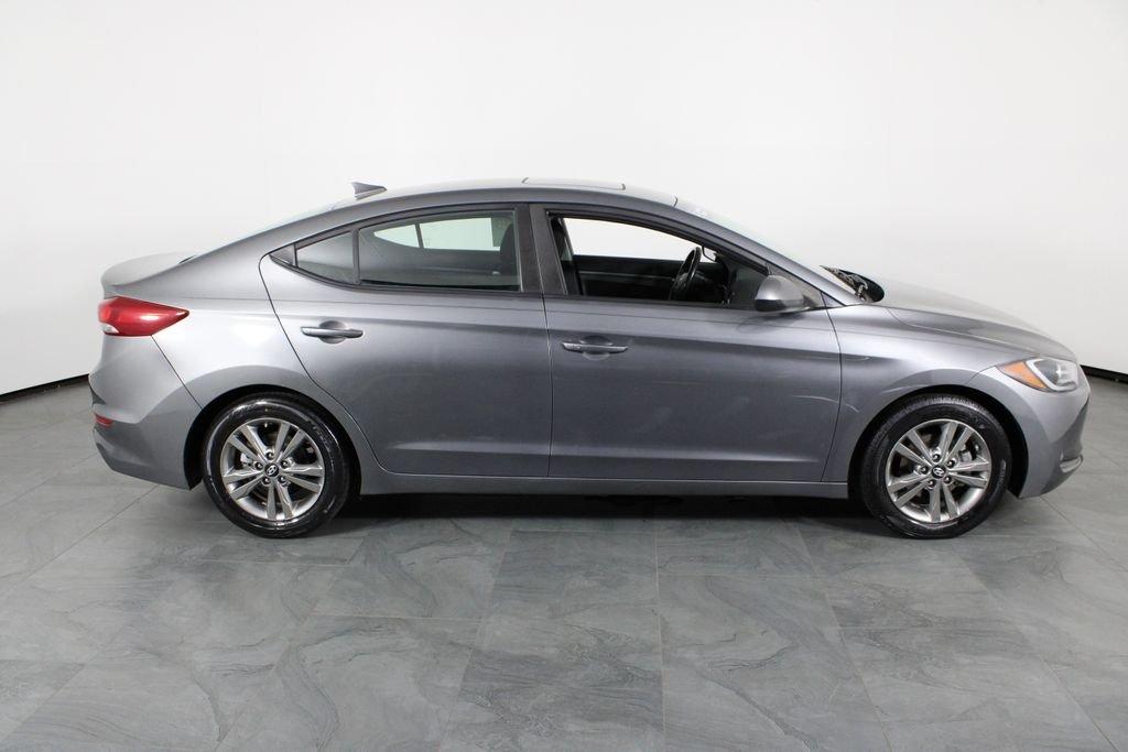 Hyundai Elantra Value Edition - Thumbnail 14