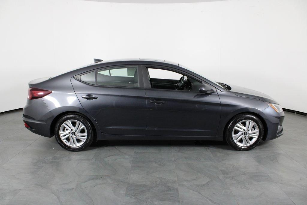 Hyundai Elantra Value Edition - Thumbnail 15