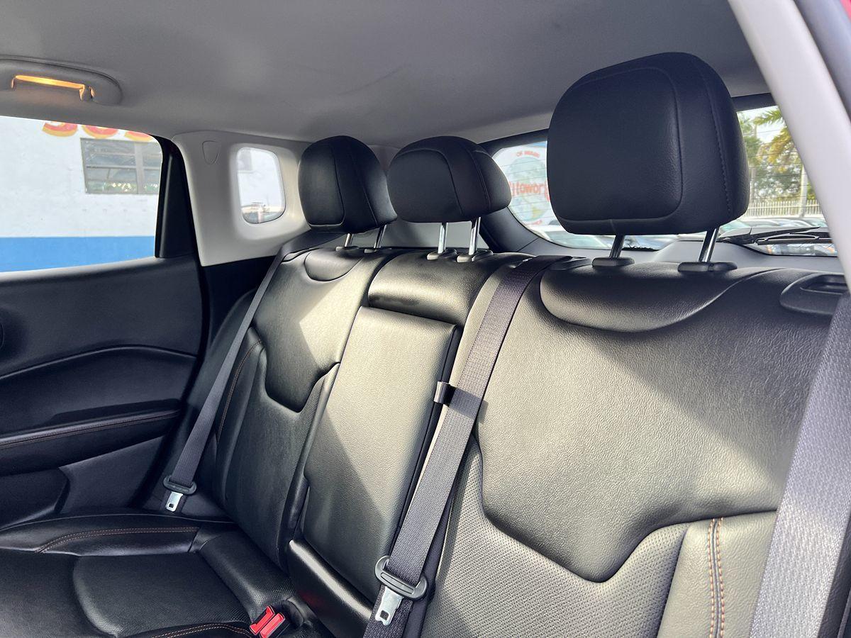 Jeep Compass Limited 4X4 - Thumbnail 15