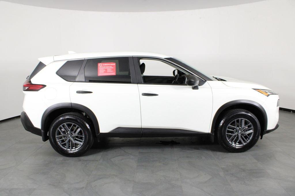 Nissan Rogue S - Thumbnail 16