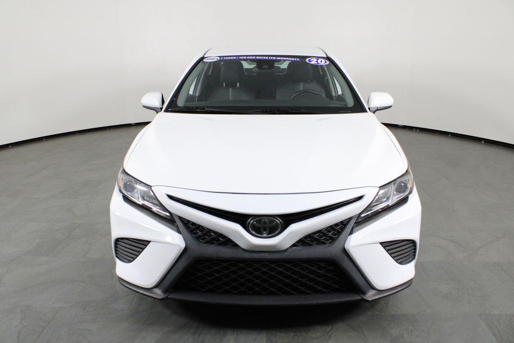Toyota Camry Se - Thumbnail 14