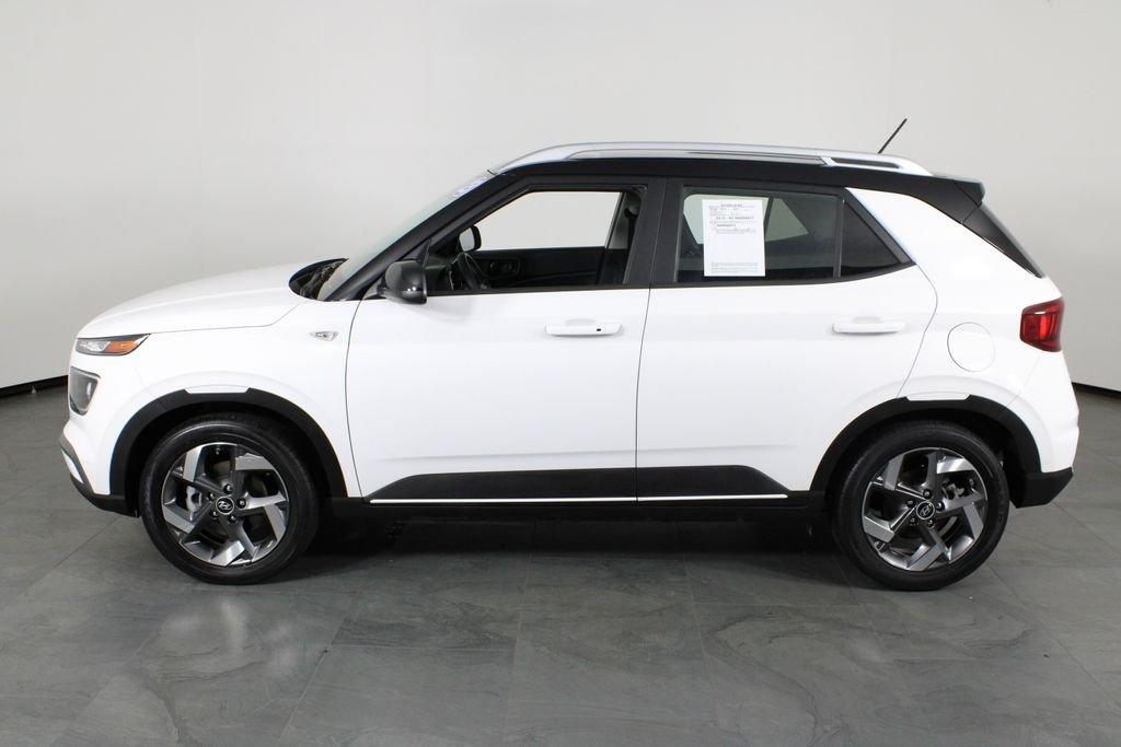 Hyundai Venue Limited - Thumbnail 12