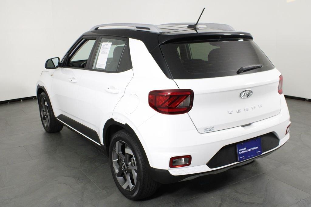 Hyundai Venue Limited - Thumbnail 5