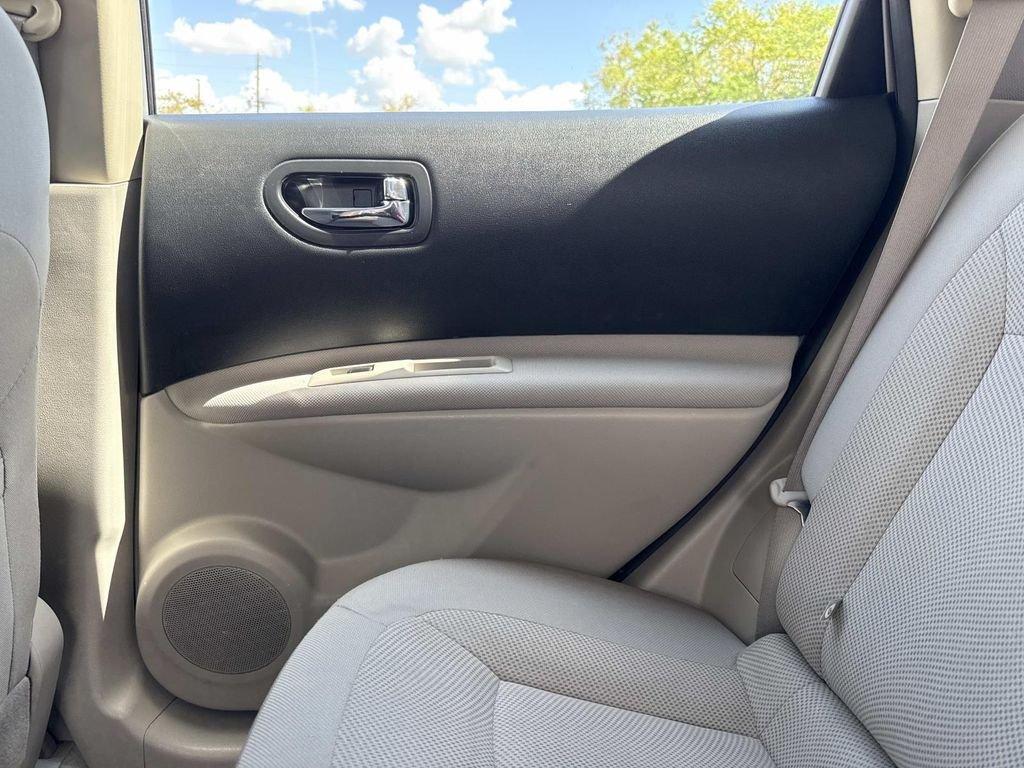 Nissan Rogue Select S - Thumbnail 18