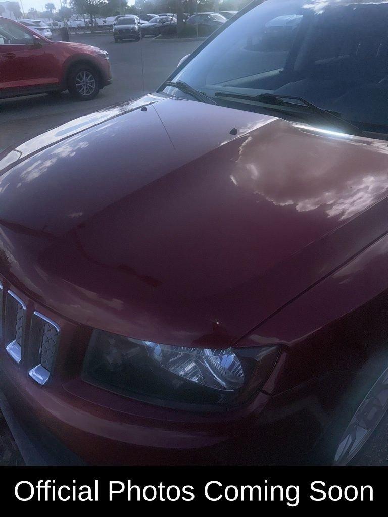 Jeep Compass Latitude - Thumbnail 2