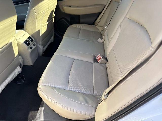 Subaru Legacy 3.6R - Thumbnail 17