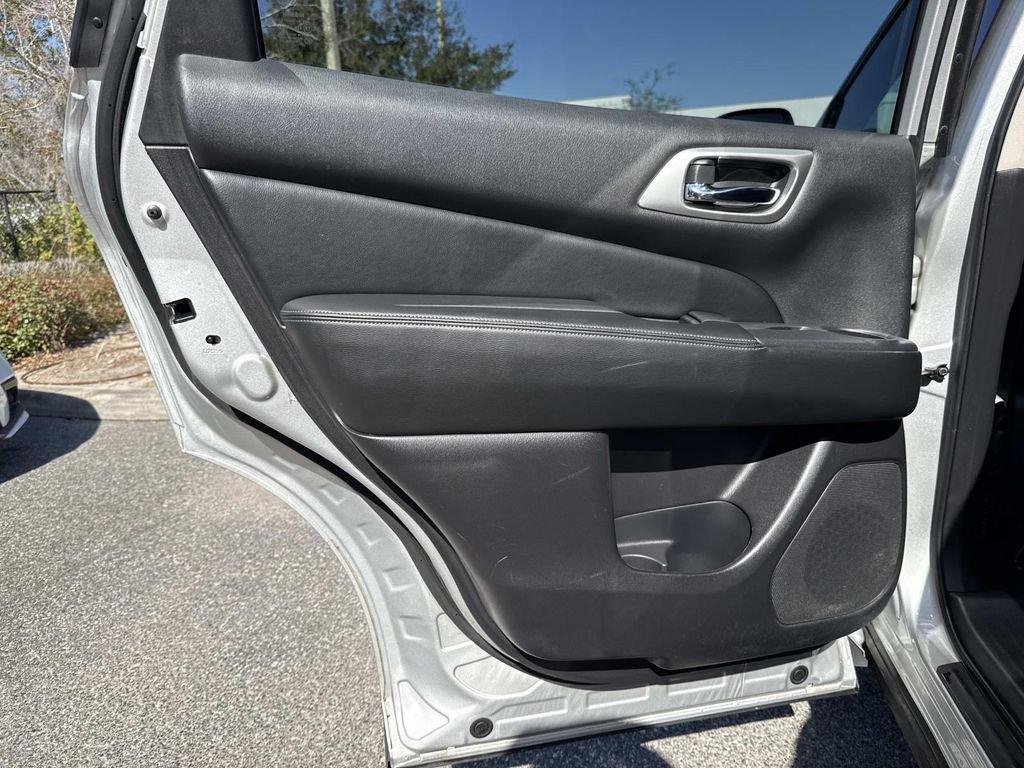 Nissan Pathfinder Sv - Thumbnail 14