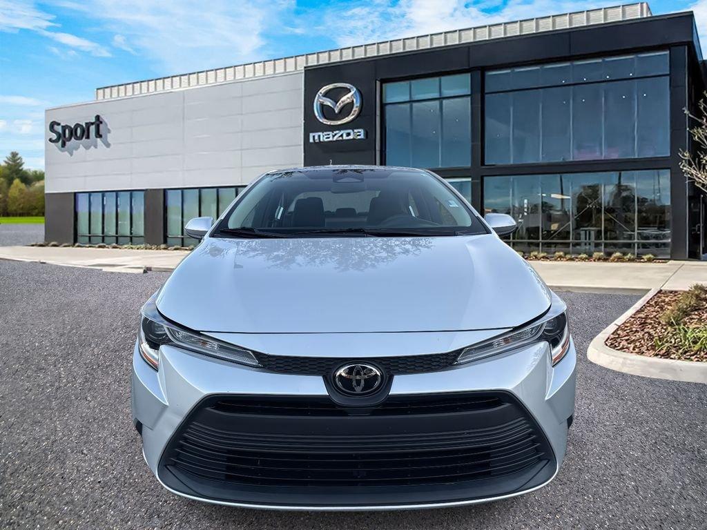 Toyota Corolla Le - Thumbnail 10