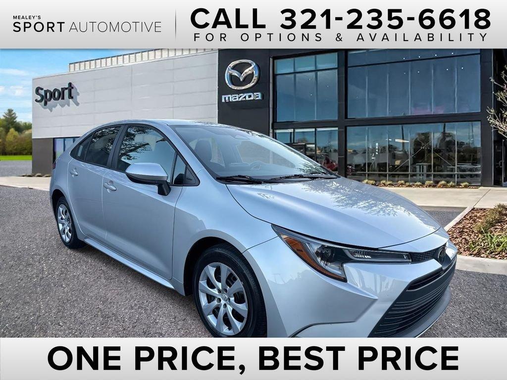 Toyota Corolla Le - Thumbnail 2