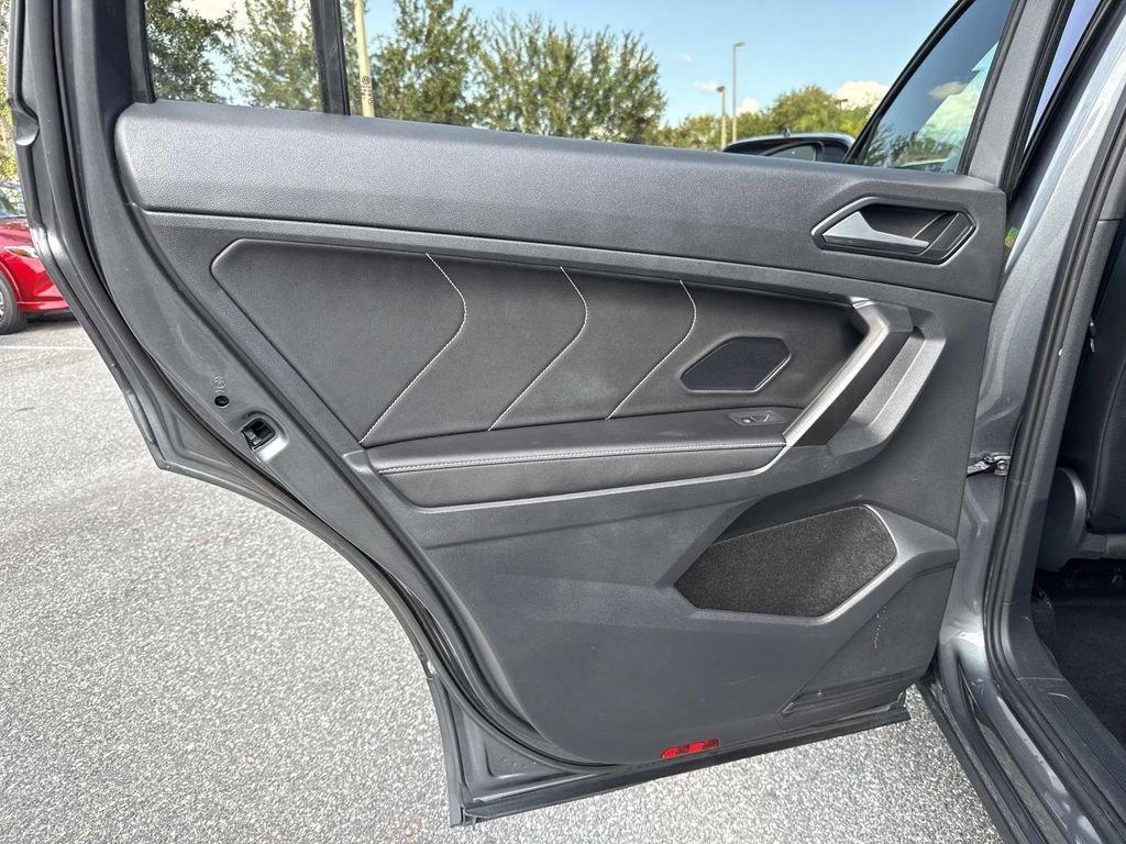 Volkswagen Tiguan 2.0T Se R-Line Black - Thumbnail 14