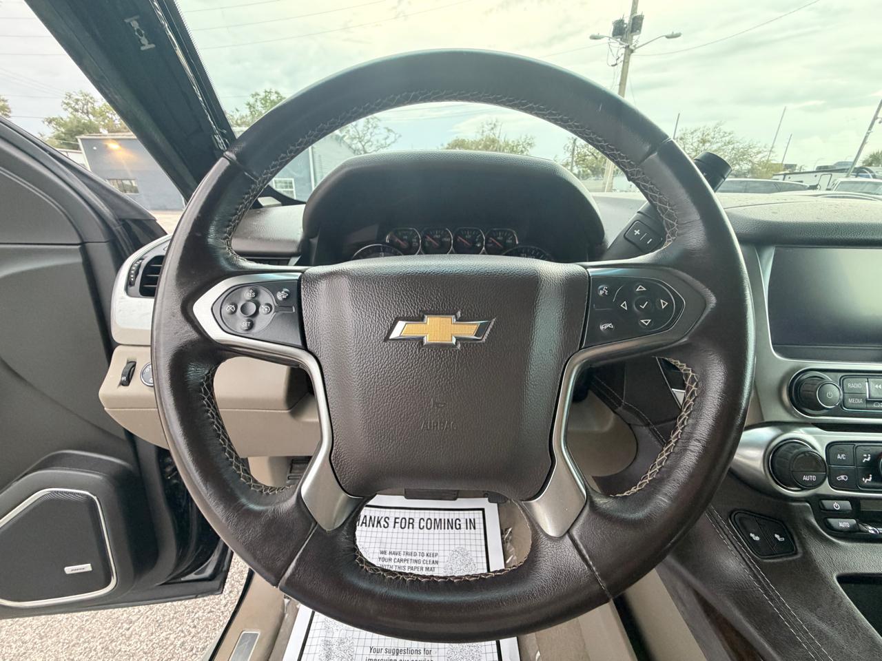 Chevrolet Suburbanlt 2Wd - Thumbnail 19