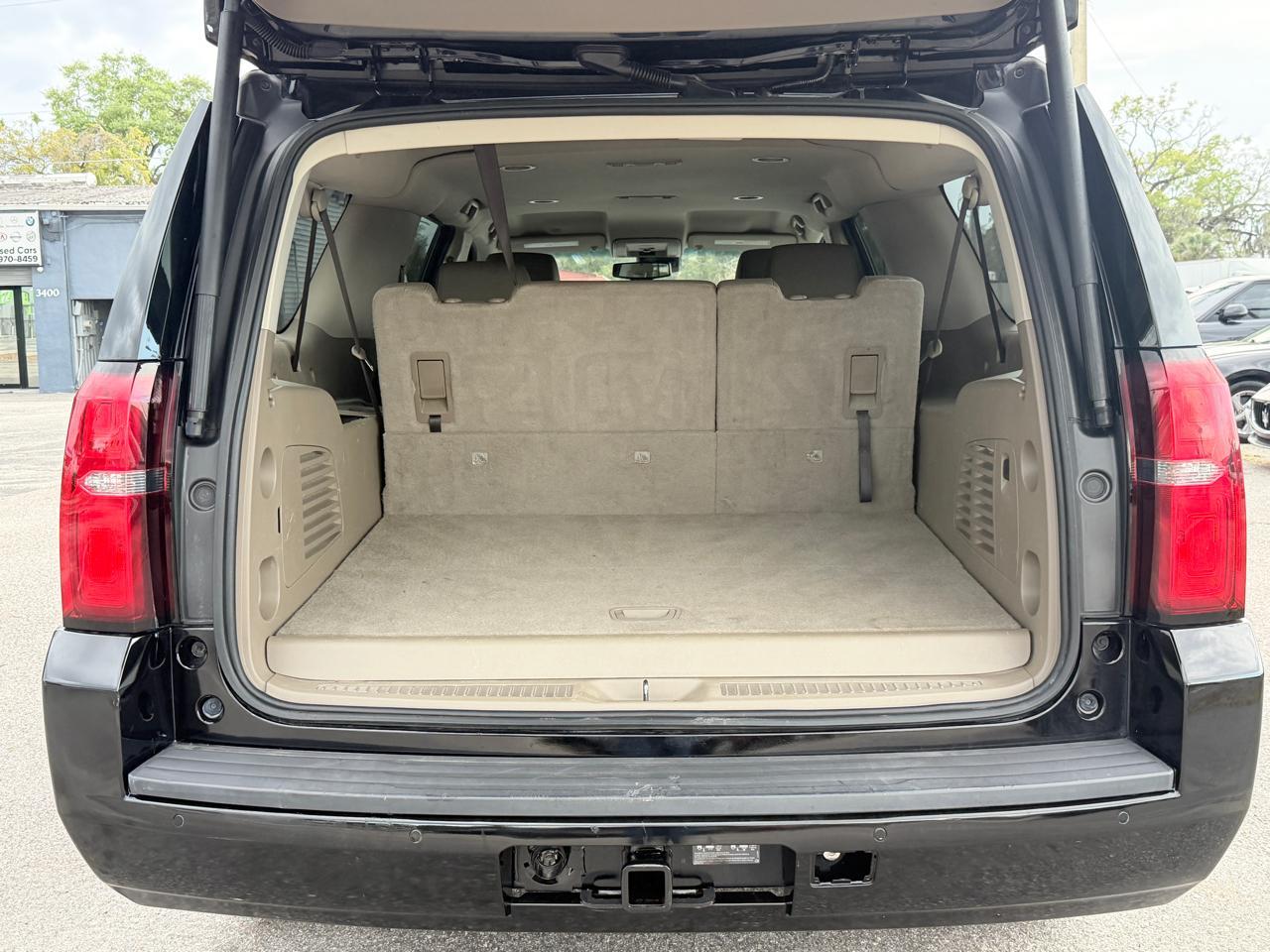 Chevrolet Suburbanlt 2Wd - Thumbnail 10