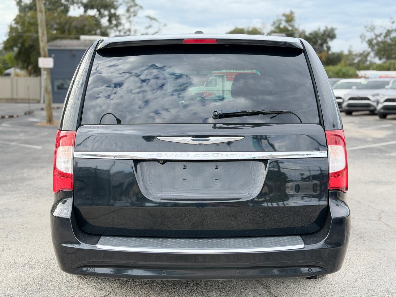 Chrysler Town & Countrytouring-L - Thumbnail 5