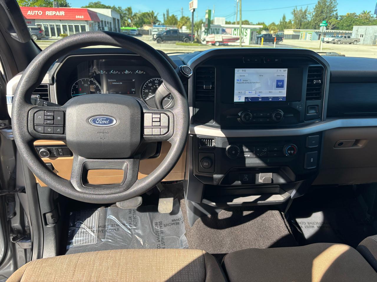 Ford F-150Lariat Supercrew 5.5-Ft. Bed 2Wd - Thumbnail 9