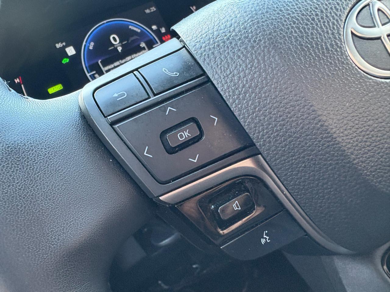 Toyota Camry Hybridxle - Thumbnail 19