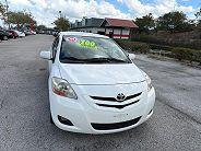 Toyota Yaris Base - Thumbnail 4