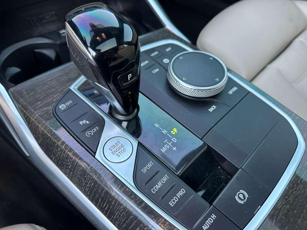 BMW 3-Series330I - Thumbnail 19