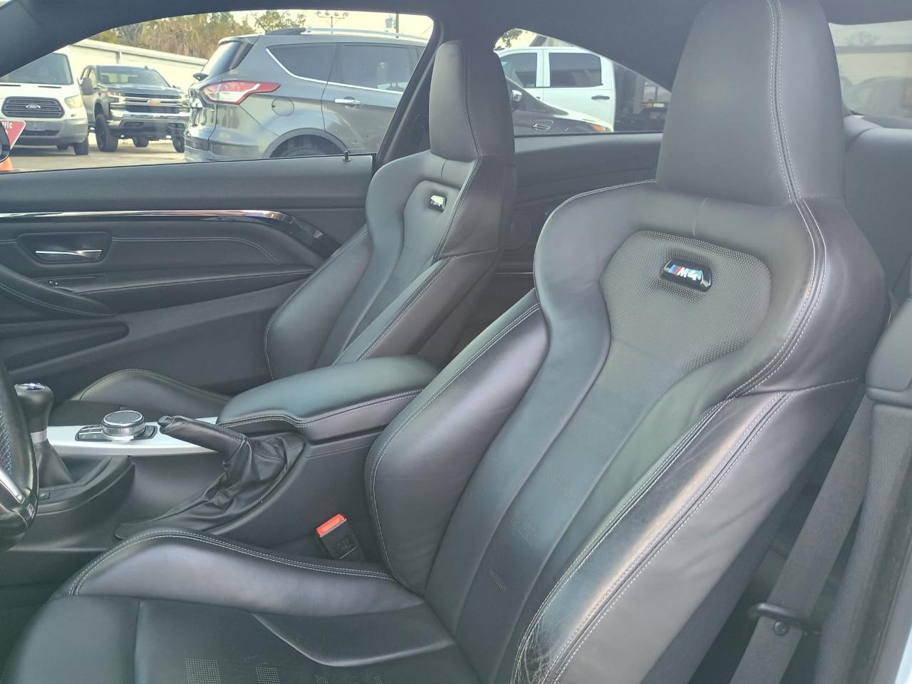 BMW M4Coupe - Thumbnail 12