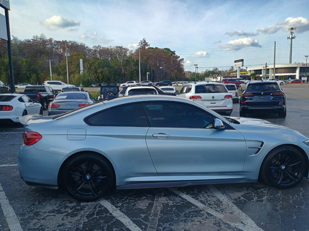 BMW M4Coupe - Thumbnail 8