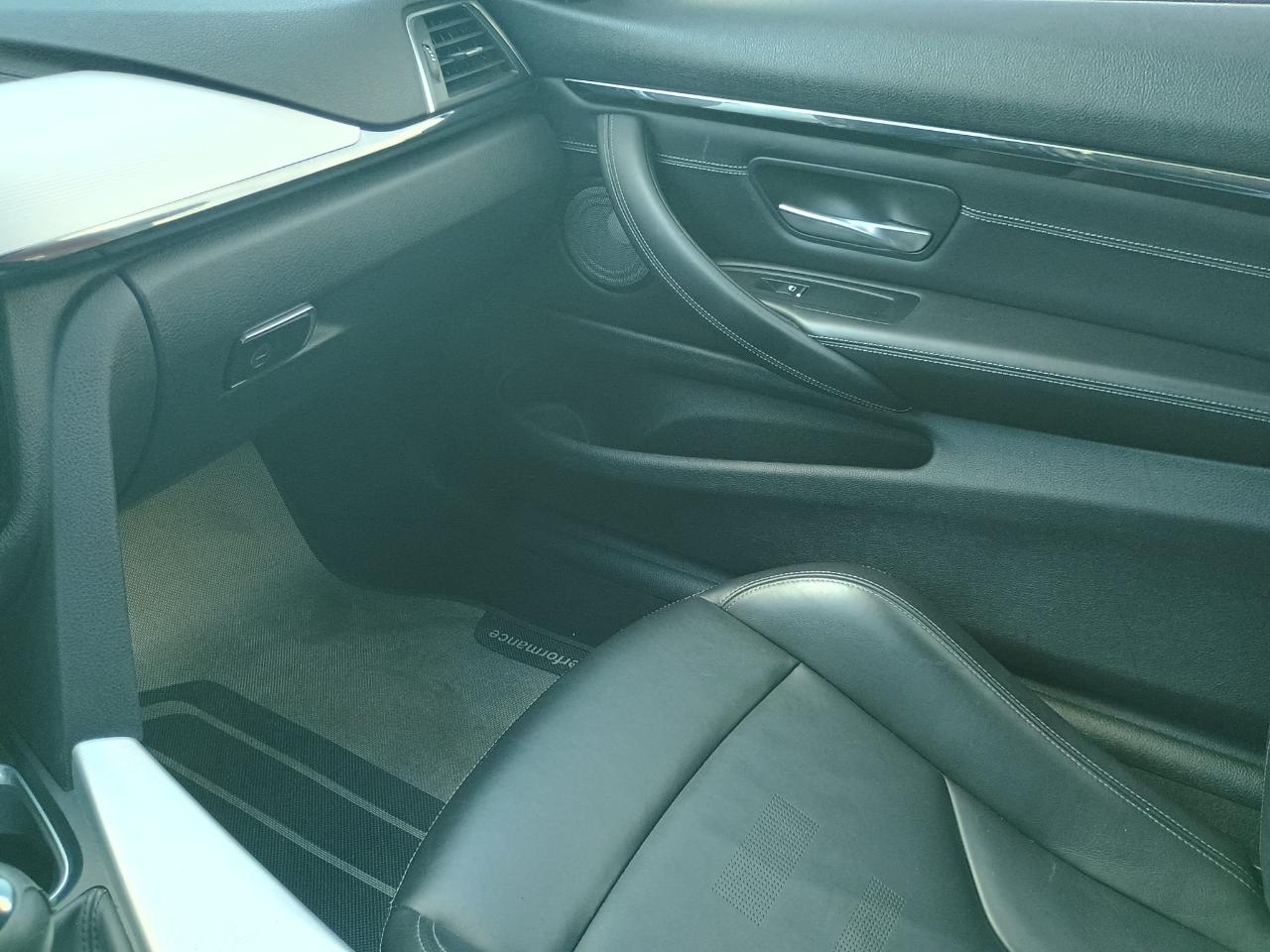 BMW M4Coupe - Thumbnail 14