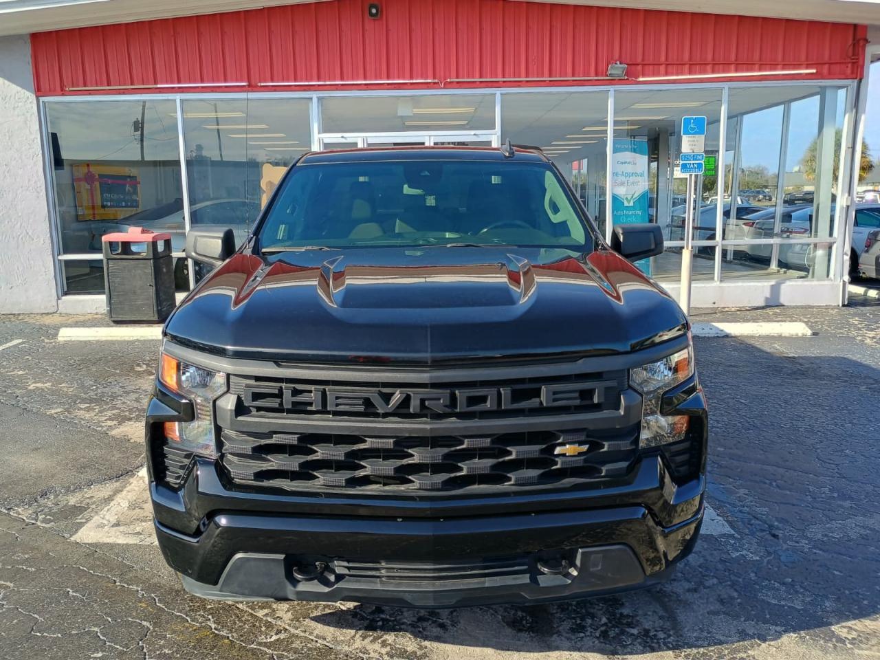 Chevrolet Silverado 1500Custom Crew Cab 2Wd - Thumbnail 2