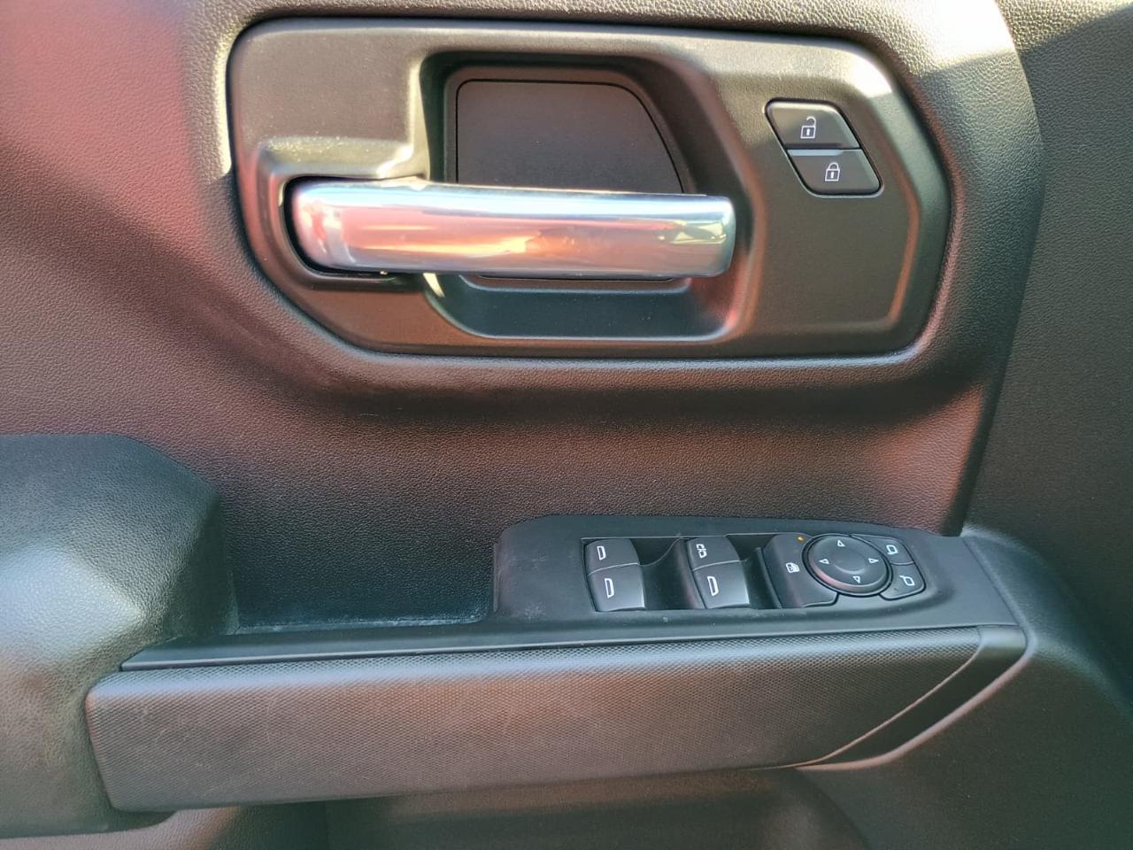 Chevrolet Silverado 1500Custom Crew Cab 2Wd - Thumbnail 12