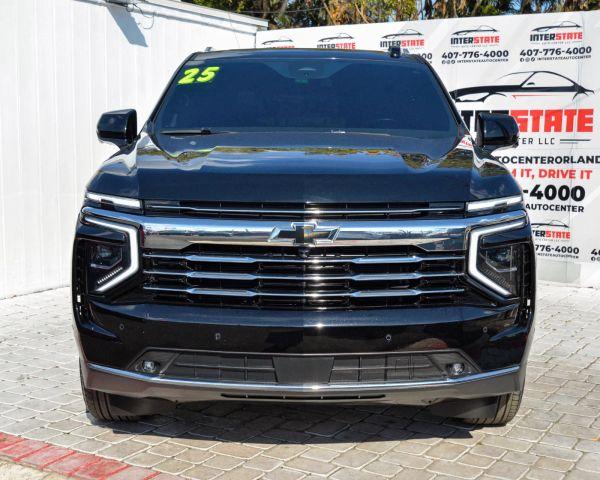 Chevrolet SUBURBAN - Thumbnail 2