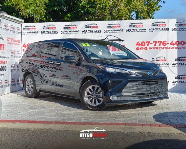 Toyota SIENNA - View 1