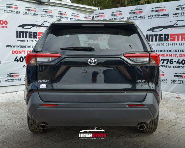 Toyota RAV4 - Thumbnail 5