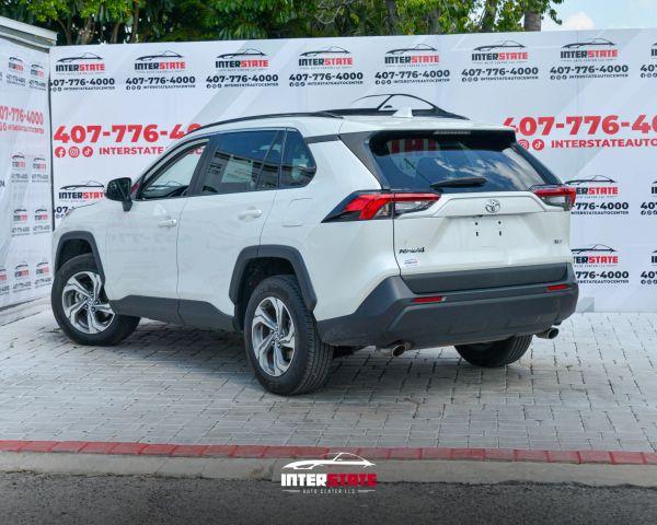 Toyota RAV4 - Thumbnail 4