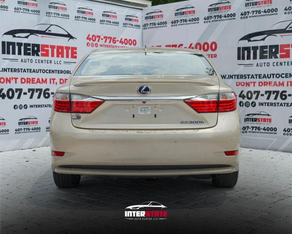 Lexus ES - Thumbnail 5