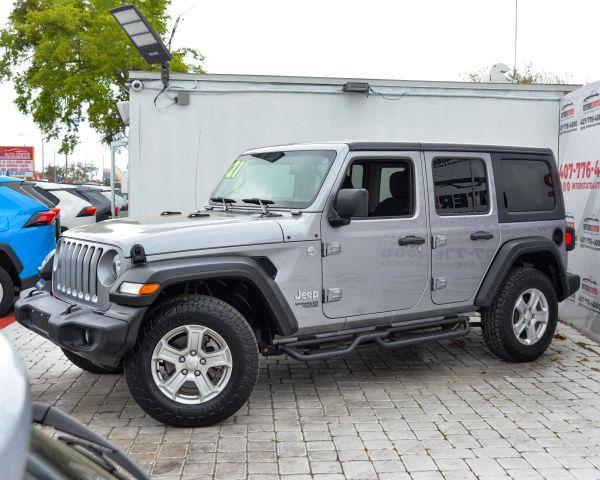 Jeep WRANGLER UNLIMITED - Thumbnail 3