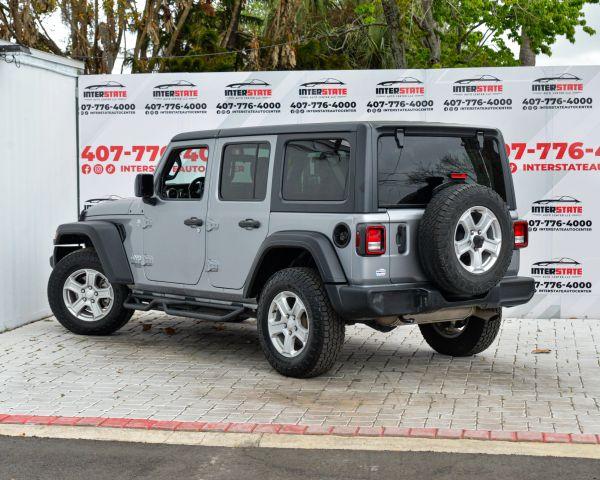 Jeep WRANGLER UNLIMITED - Thumbnail 4