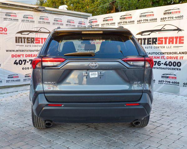 Toyota RAV4 - Thumbnail 5