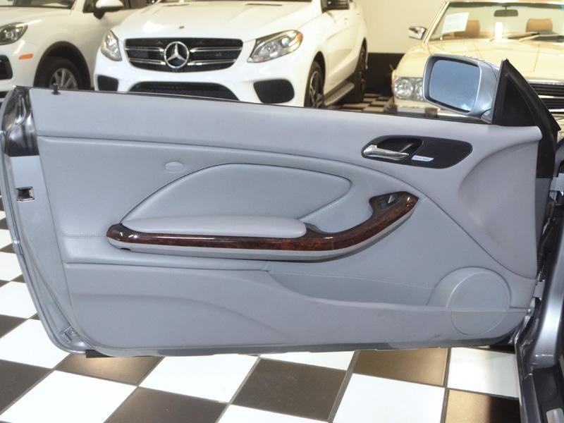 BMW 3 Series 325Ci Convertible 2.5L 6 Cylinder Steptronic Auto Premium 35K Mi - Thumbnail 17