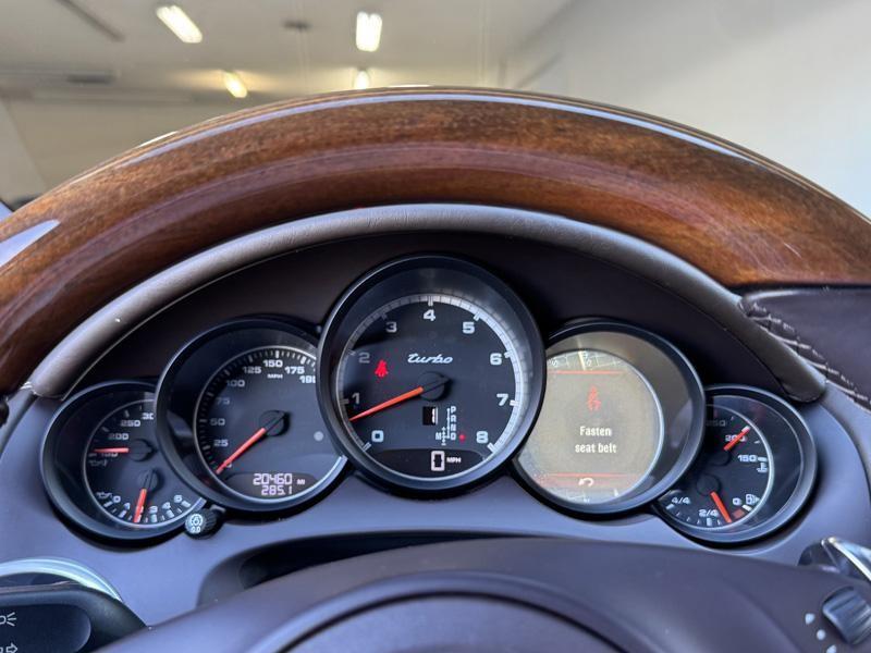 Porsche Cayenne Turbo *1 Owner*Premium*Sport Chrono*20,500 Miles* - Thumbnail 19