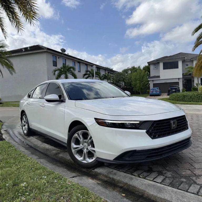 Honda Accord - Thumbnail 7