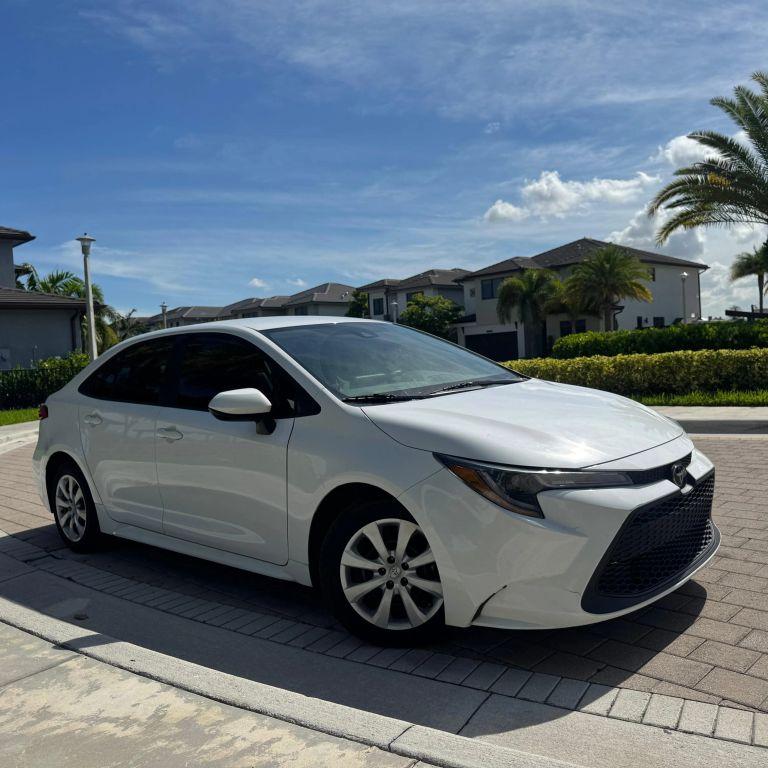 Toyota Corolla - Thumbnail 8