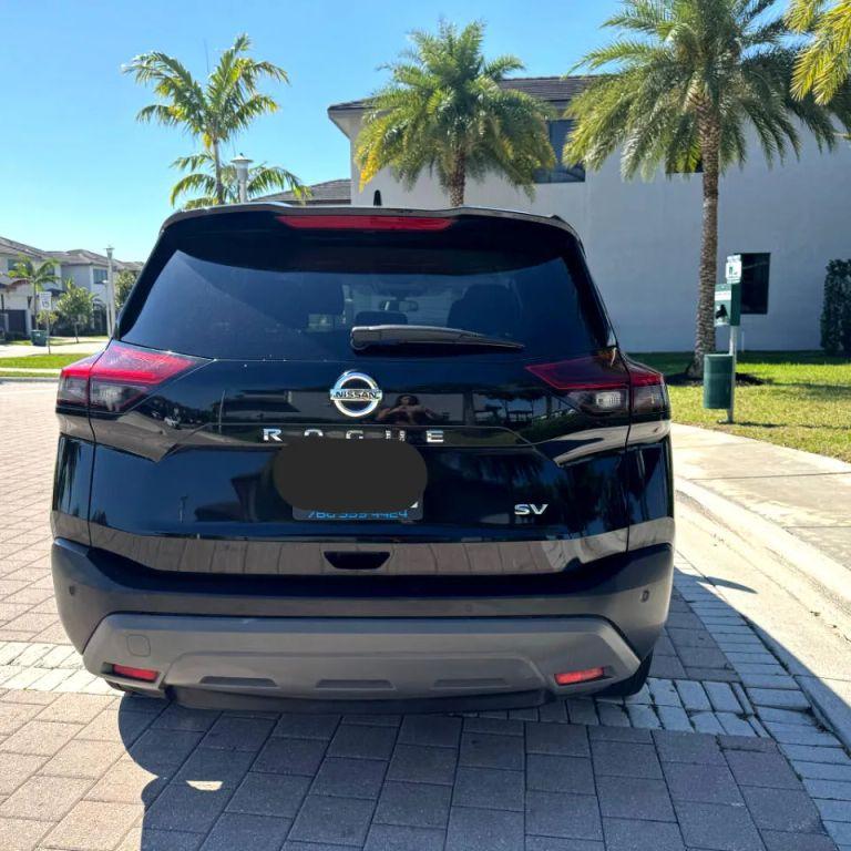 Nissan Rogue - Thumbnail 8