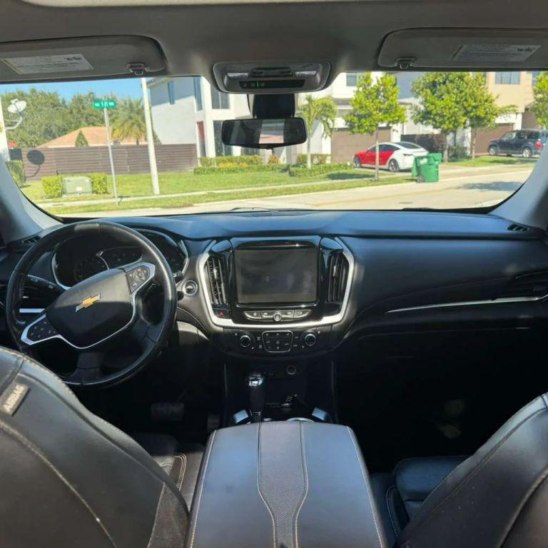 Chevrolet Traverse - Thumbnail 2