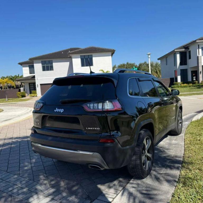 Jeep Cherokee - Thumbnail 7