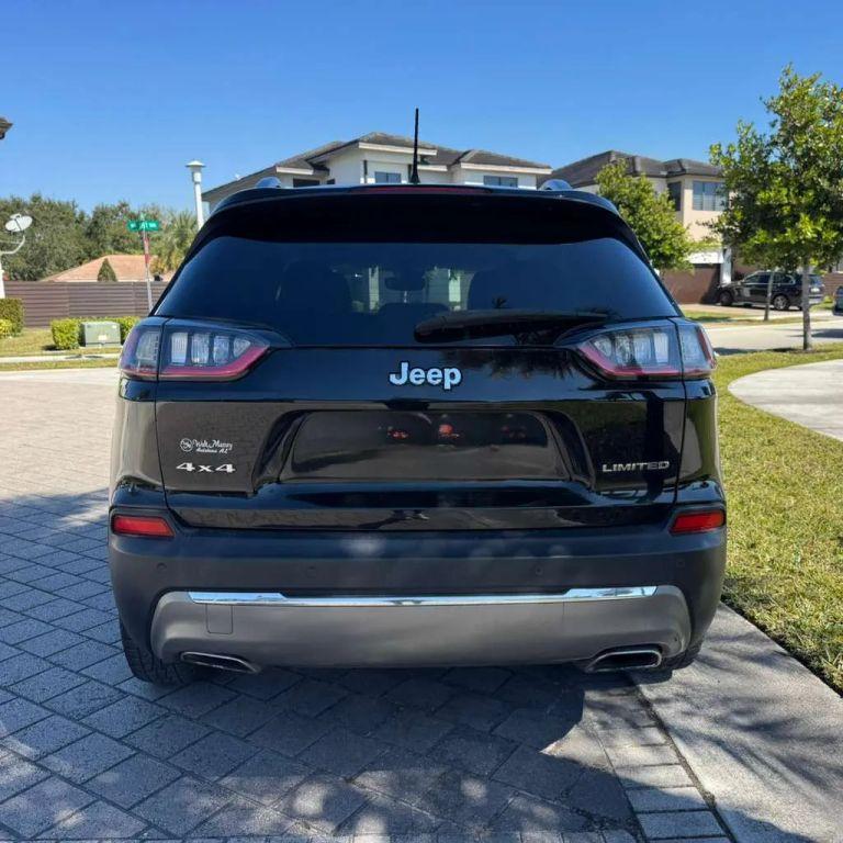 Jeep Cherokee - Thumbnail 6