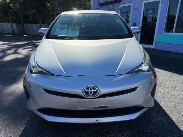 Toyota PRIUS - Thumbnail 4